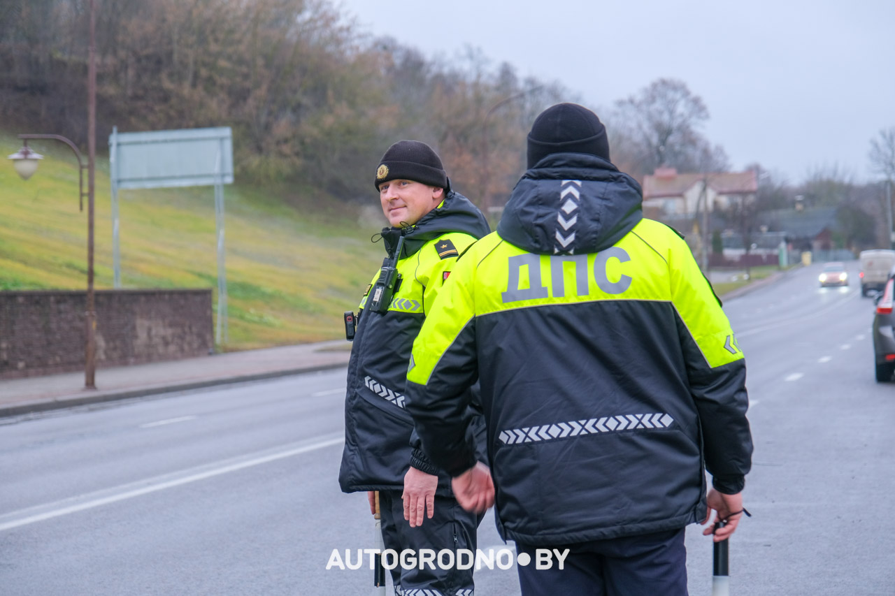 Рейд ГАИ Гродно - на летних или зимних шинах ездят водители Беларуси