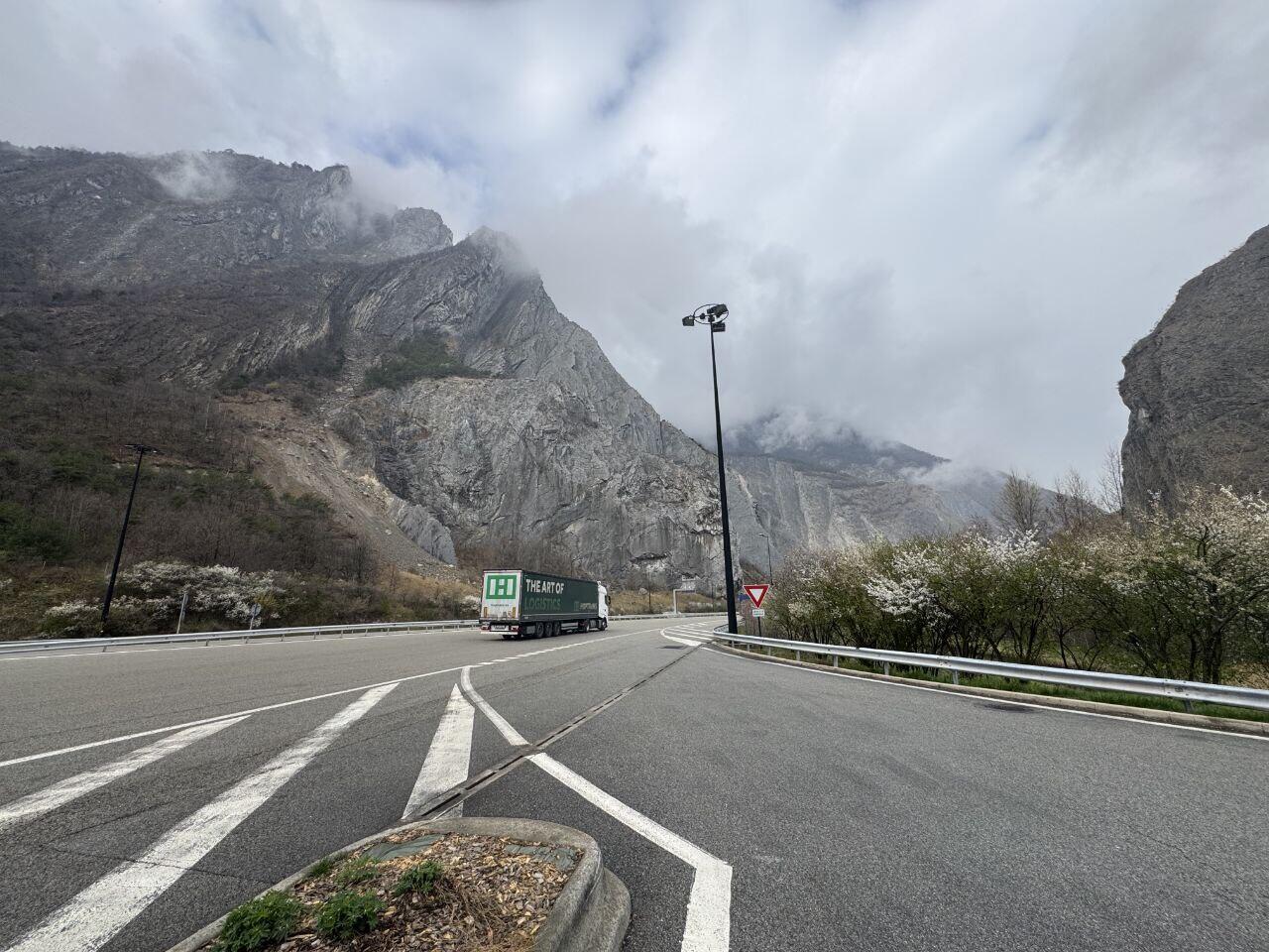 dalnoboj mogeljov odinochka zarplata 01