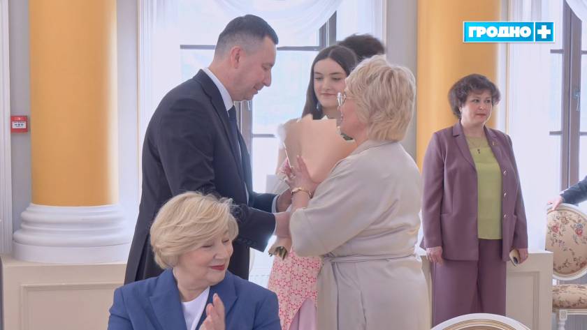 skver silnaja zhenshchina 06