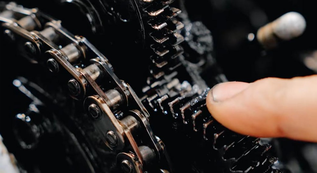 Механики показали, как выглядит современный двигатель, в котором редко меняют масло VW 3.0 TDI