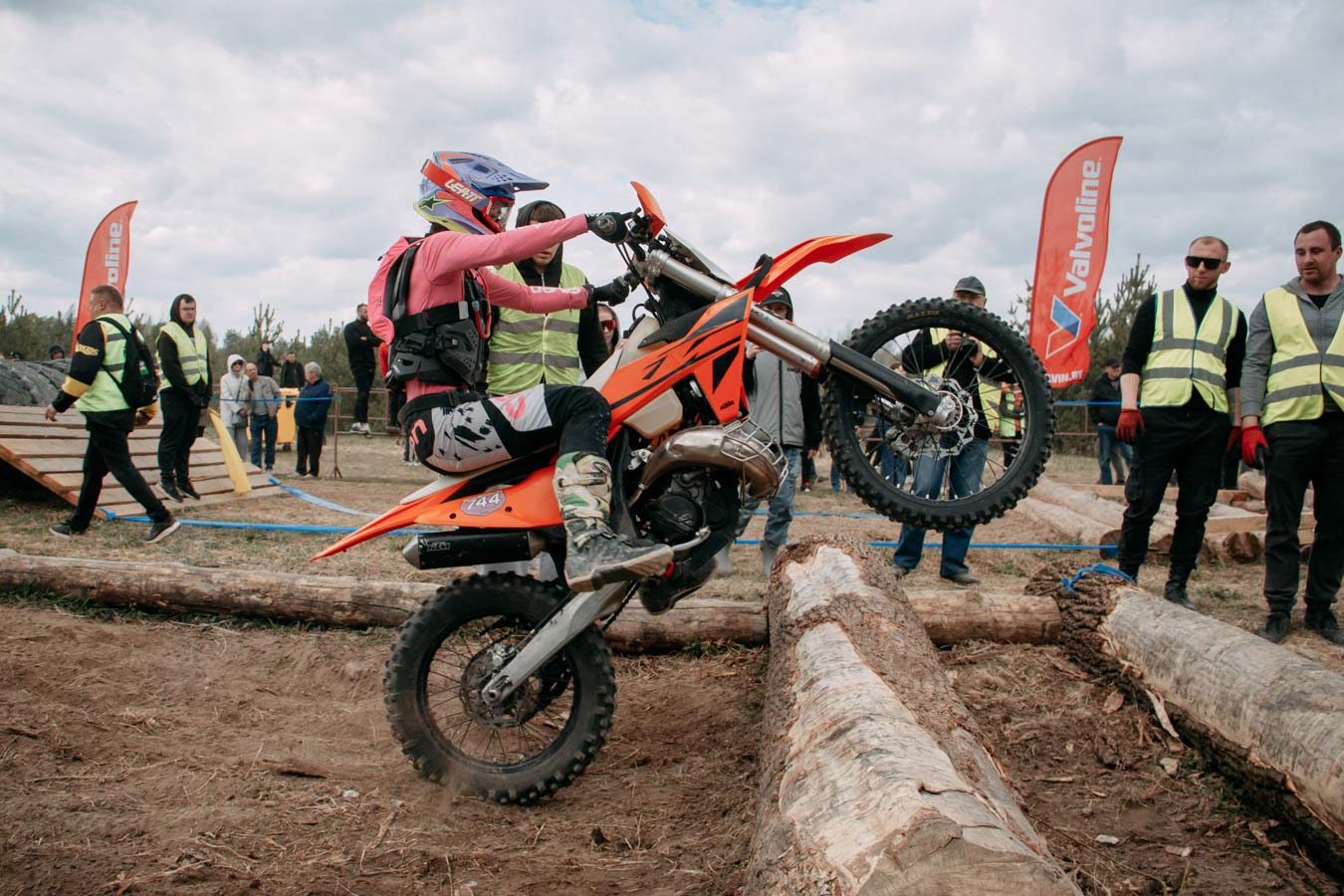 Соревнования по Эндуро под Красносельском