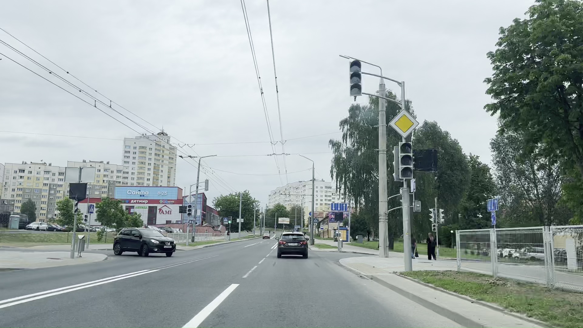В Гродно на улице Дзержинского меняют организацию движения и ставят новые светофоры