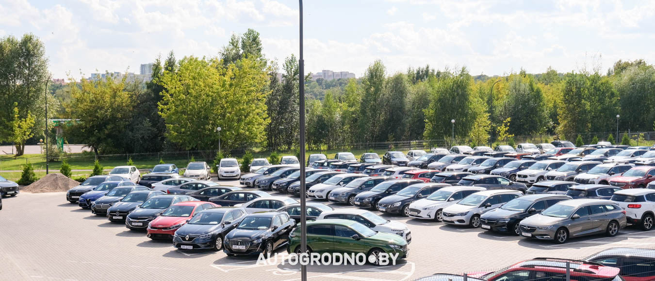 Площадка для продажи автомобилей в Гродно - Арена