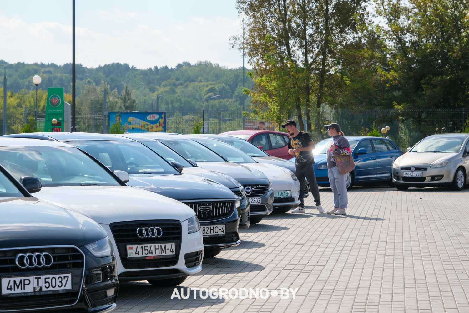 Какие автомобили представлены в автохаусе Авто Арена в Гродно