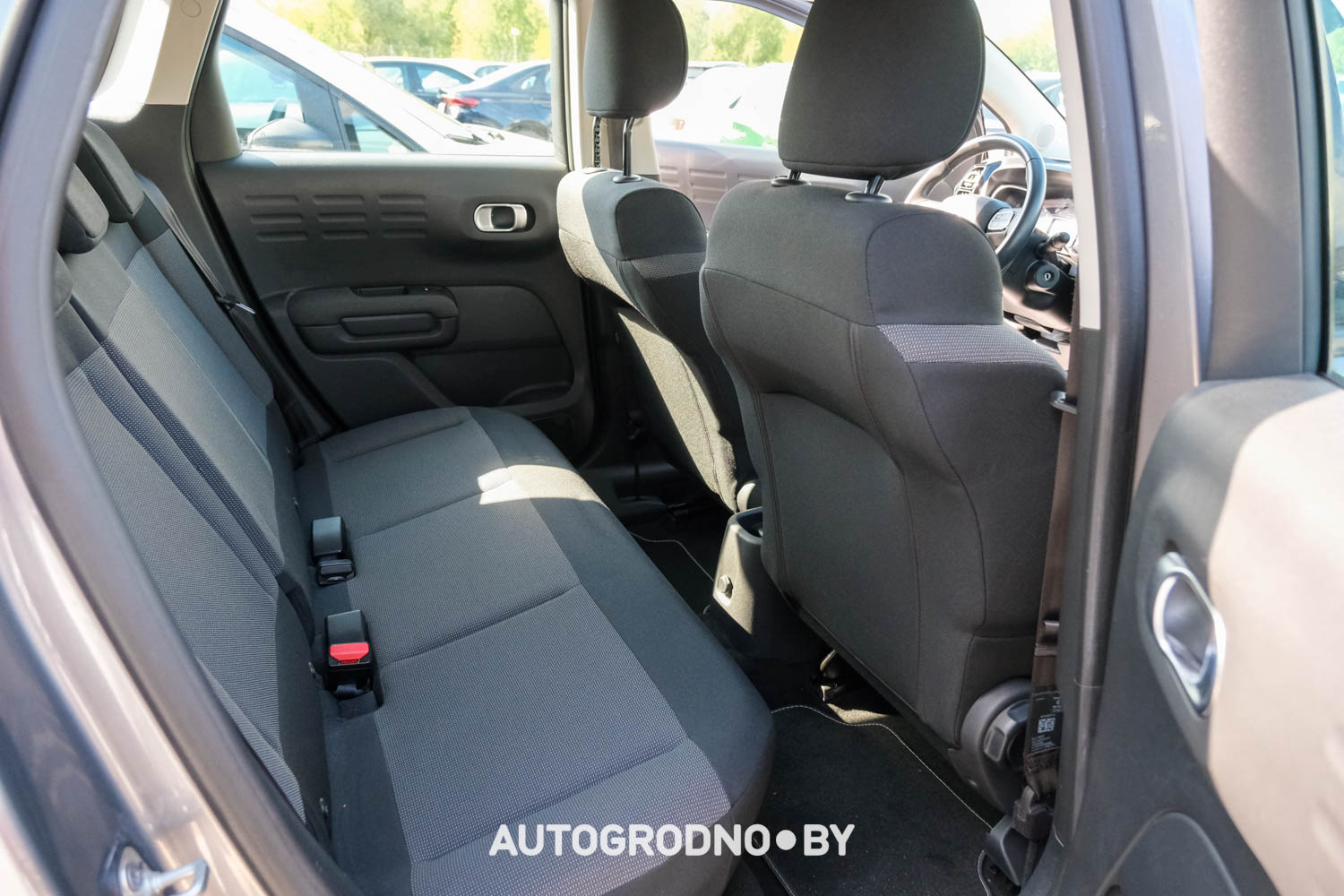 Какие автомобили представлены в автохаусе Авто Арена в Гродно