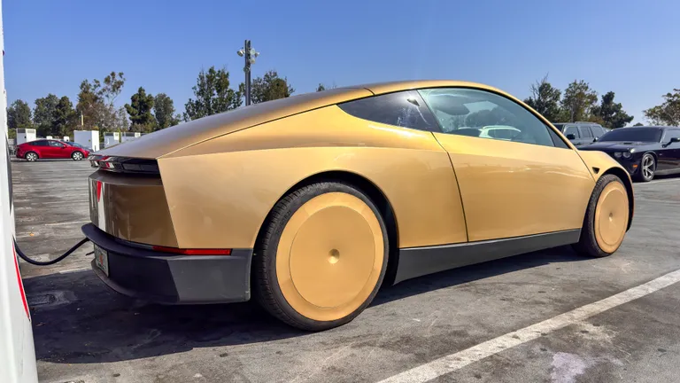 Tesla Cybercab 1