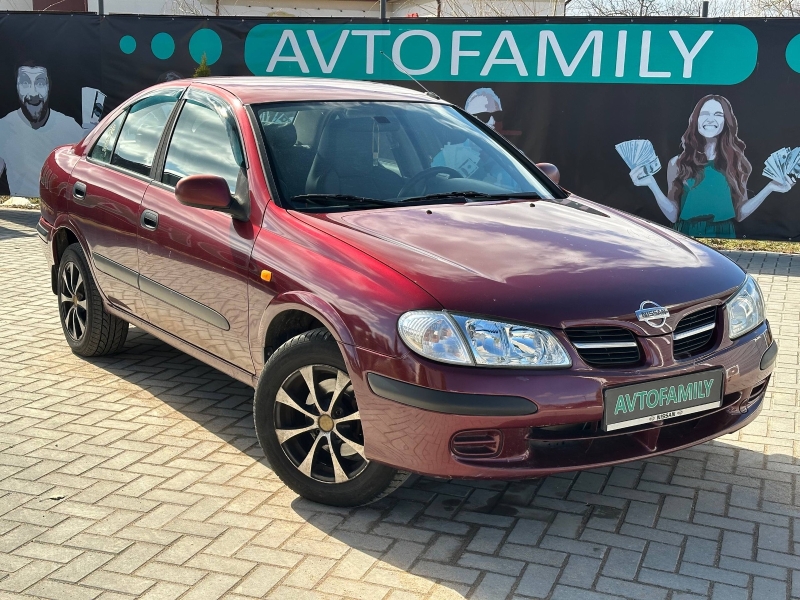 Nissan Almera 2000
