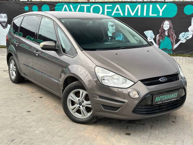 Ford S-MAX 2012