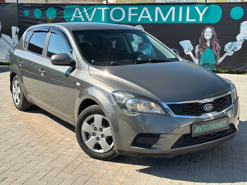 KIA Cee`d 2010