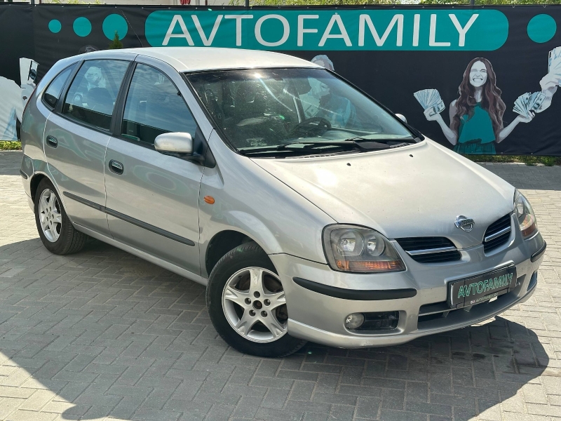 Nissan Almera Tino 2001