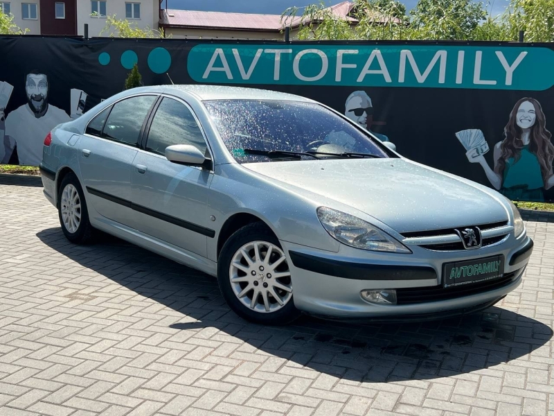 Peugeot 607 2002
