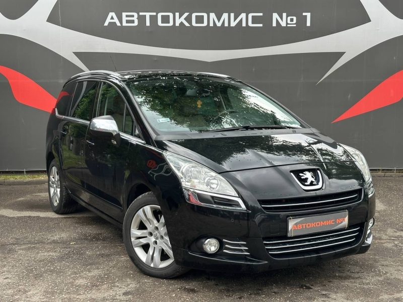 Peugeot 5008 2011
