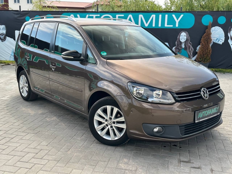 VOLKSWAGEN TOURAN