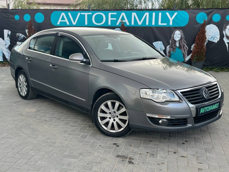 VOLKSWAGEN PASSAT
