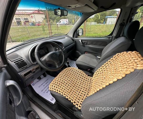 https://autogrodno.by/media/com_expautospro/images/big/_66bf4bb5c9a82.jpg