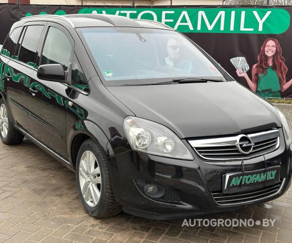 Opel  Zafira  2011