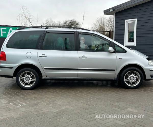 https://autogrodno.by/media/com_expautospro/images/big/_679ddd745e406.jpg