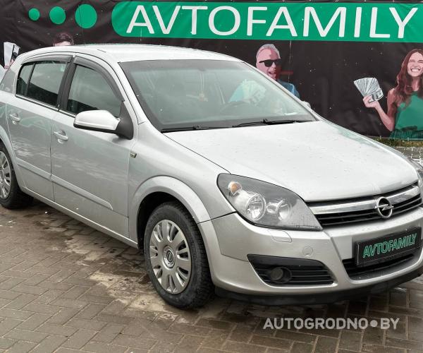 Opel  Astra H 2005