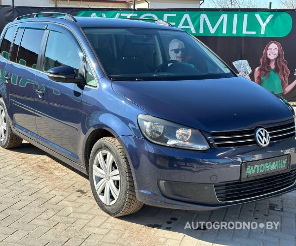 Volkswagen Touran  2011