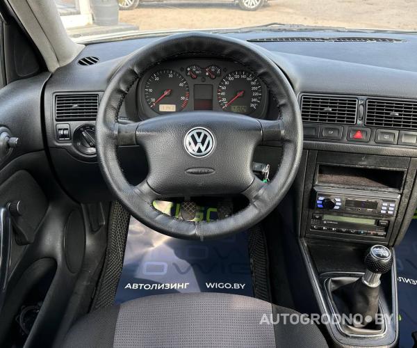 Volkswagen Golf 2001