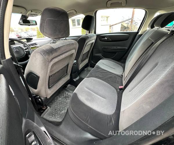https://autogrodno.by/media/com_expautospro/images/big/_6835f12f030e9.jpg
