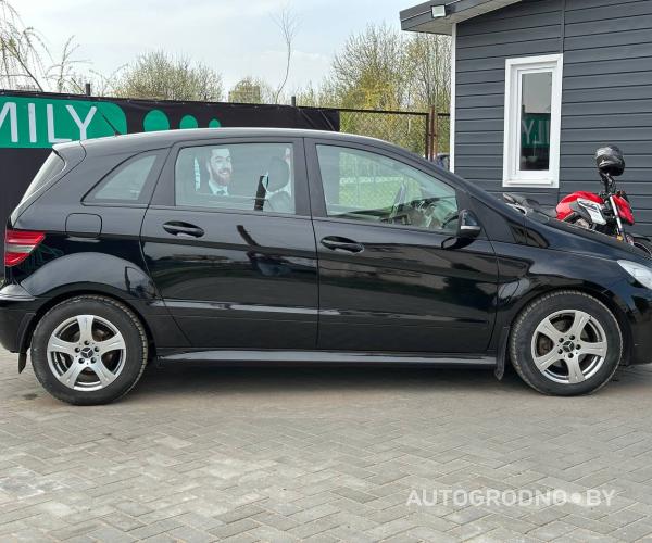 https://autogrodno.by/media/com_expautospro/images/big/_6835fe3a1b446.jpg