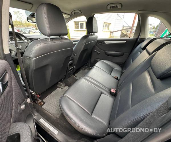 https://autogrodno.by/media/com_expautospro/images/big/_6835fe3a7e91c.jpg