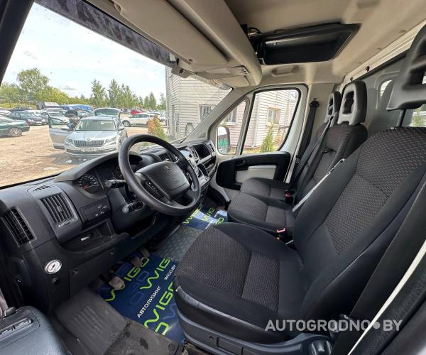 https://autogrodno.by/media/com_expautospro/images/big/_6842e80edc8c7.jpg