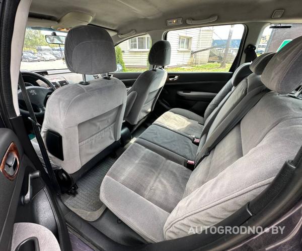 https://autogrodno.by/media/com_expautospro/images/big/_68494582648ff.jpg