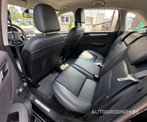 https://autogrodno.by/media/com_expautospro/images/big/_684c3215a0812.jpg