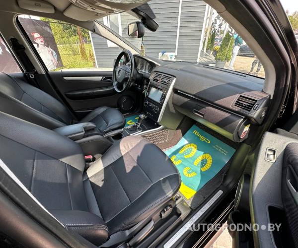 https://autogrodno.by/media/com_expautospro/images/big/_684c32164174f.jpg