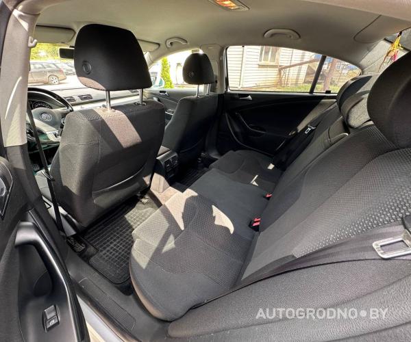 https://autogrodno.by/media/com_expautospro/images/big/_68661652ea6ae.jpg
