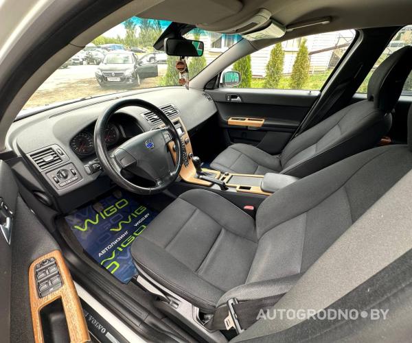 https://autogrodno.by/media/com_expautospro/images/big/_686673146a80d.jpg