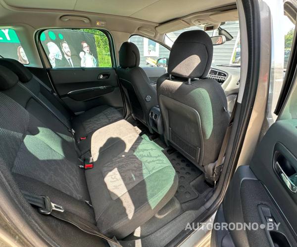 https://autogrodno.by/media/com_expautospro/images/big/_6868205500d09.jpg