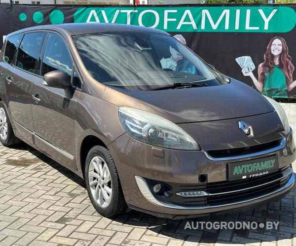 Renault  Scenic  2012