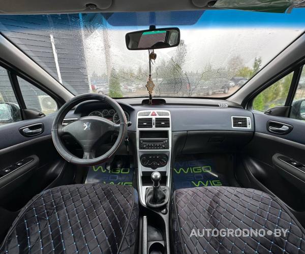 Peugeot 307  2002