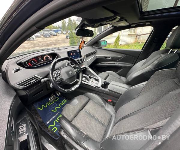 Peugeot 5008  2019