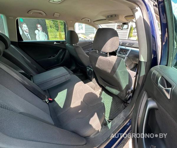 https://autogrodno.by/media/com_expautospro/images/big/_687649824d352.jpg