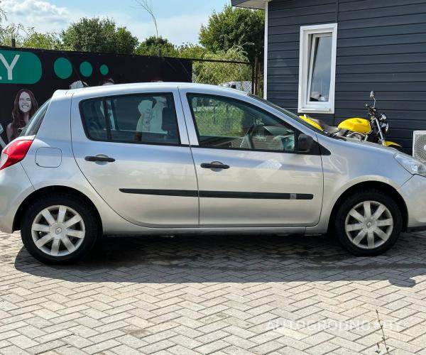 https://autogrodno.by/media/com_expautospro/images/big/_6876a3a739475.jpg