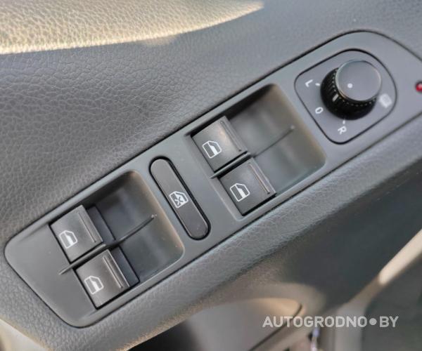 https://autogrodno.by/media/com_expautospro/images/big/_6878c409ce6e6.jpg