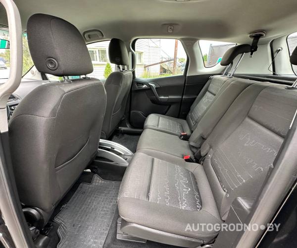 https://autogrodno.by/media/com_expautospro/images/big/_687903143f96d.jpg