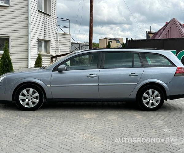 https://autogrodno.by/media/com_expautospro/images/big/_6879233a11843.jpg