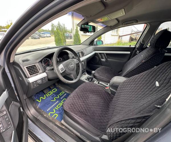 https://autogrodno.by/media/com_expautospro/images/big/_6879233ae61b9.jpg