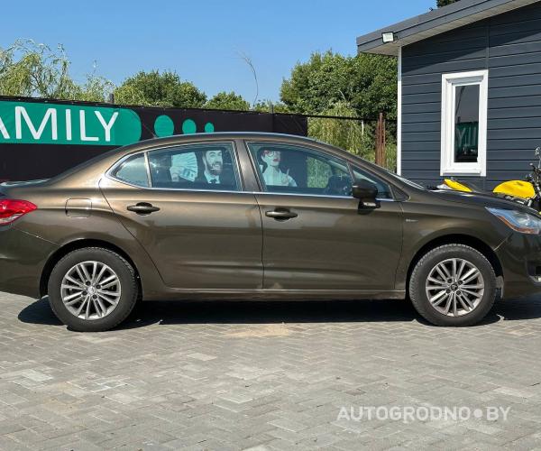 https://autogrodno.by/media/com_expautospro/images/big/_687f929e50abd.jpg