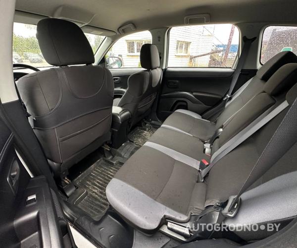 https://autogrodno.by/media/com_expautospro/images/big/_6880df16657f9.jpg