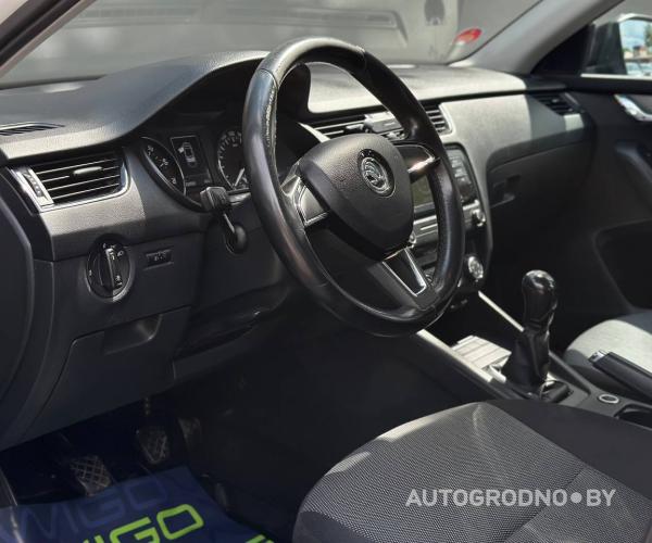 https://autogrodno.by/media/com_expautospro/images/big/_688231dc1717c.jpg