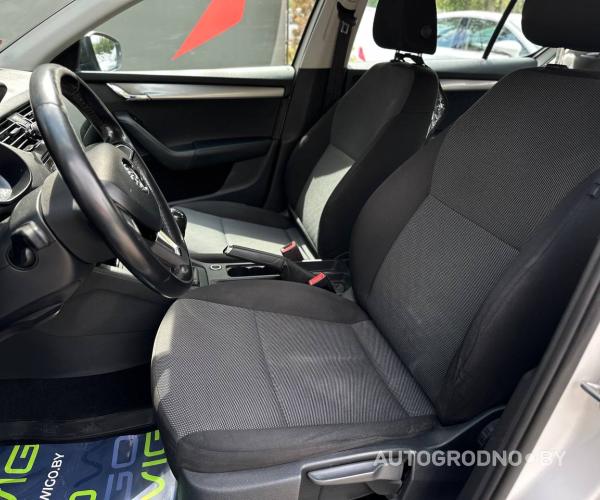 https://autogrodno.by/media/com_expautospro/images/big/_688231dd61492.jpg