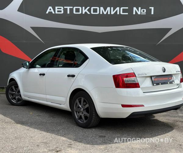 https://autogrodno.by/media/com_expautospro/images/big/_688231de9ea46.jpg