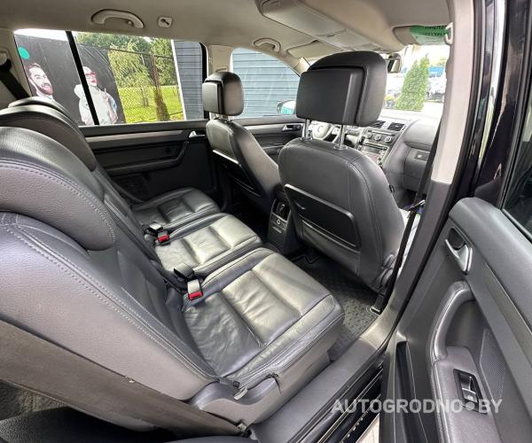 https://autogrodno.by/media/com_expautospro/images/big/_688243907b0fc.jpg
