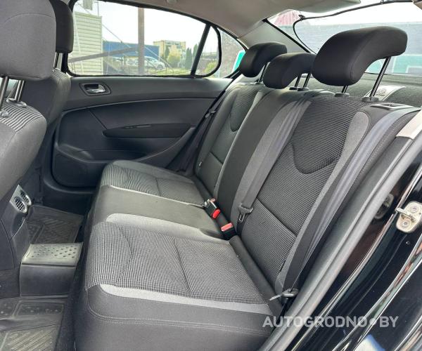 https://autogrodno.by/media/com_expautospro/images/big/_6882543a0867b.jpg
